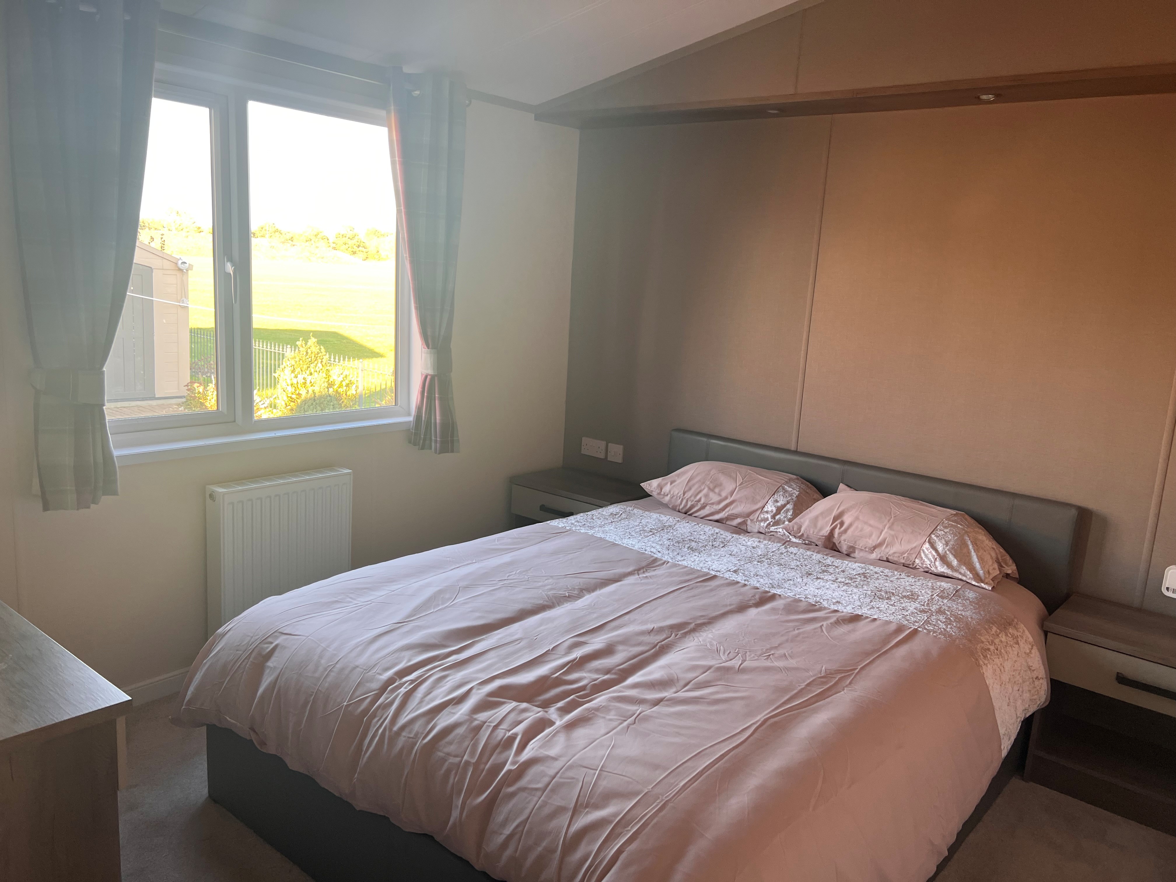 Pre-Owned Atlas Lilac Luxury Lodge – Immaculately Presented