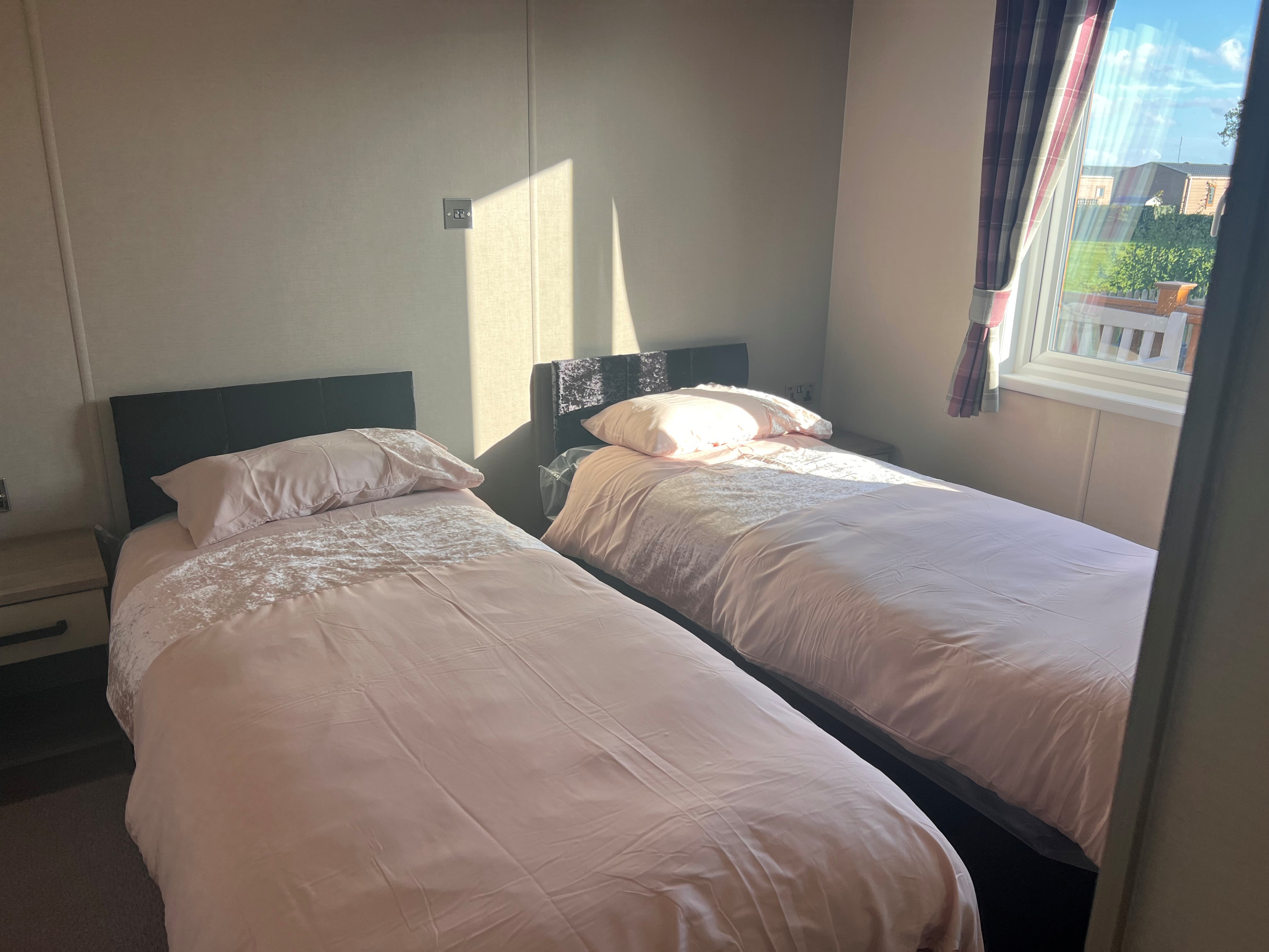 Pre-Owned Atlas Lilac Luxury Lodge – Immaculately Presented